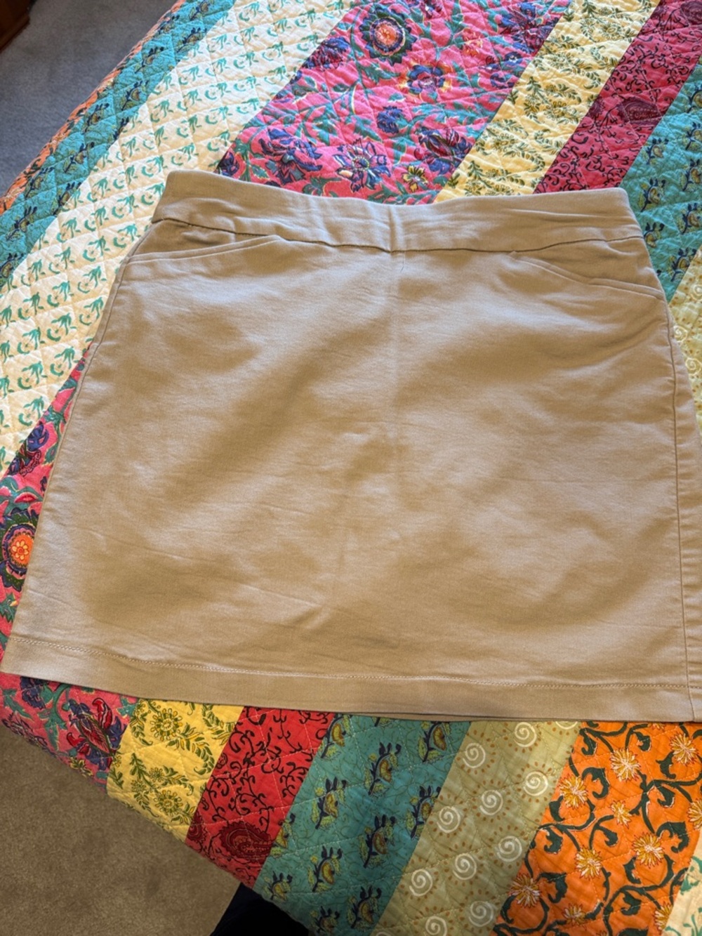 Classic Casual Women's Khaki Knit Skort